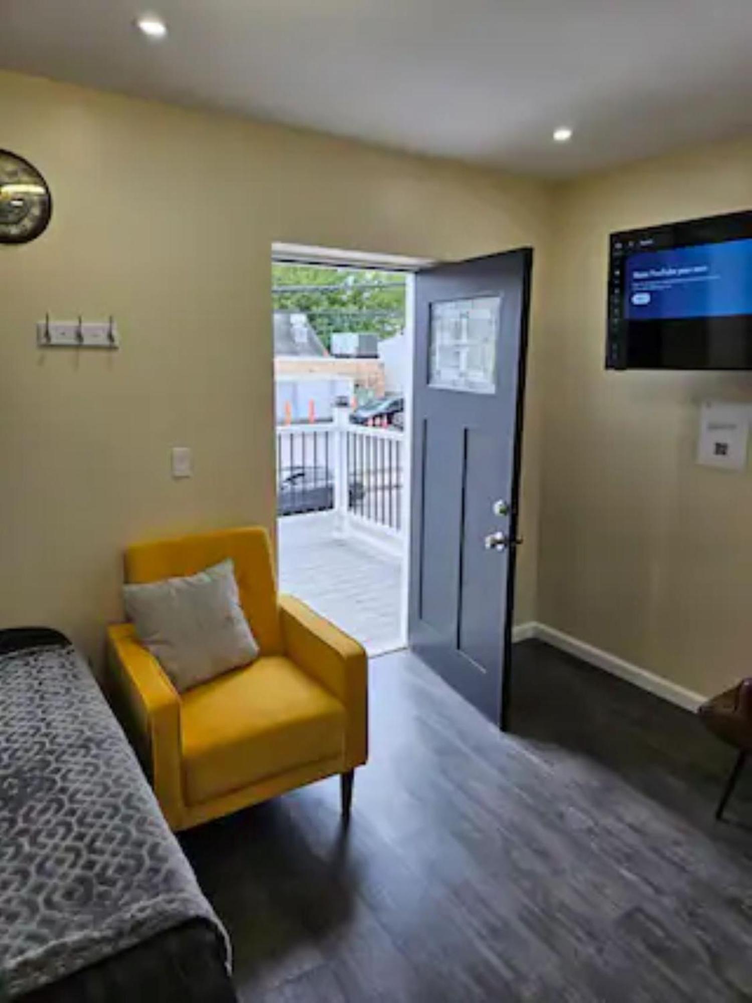 G O G Building Apartment Darby